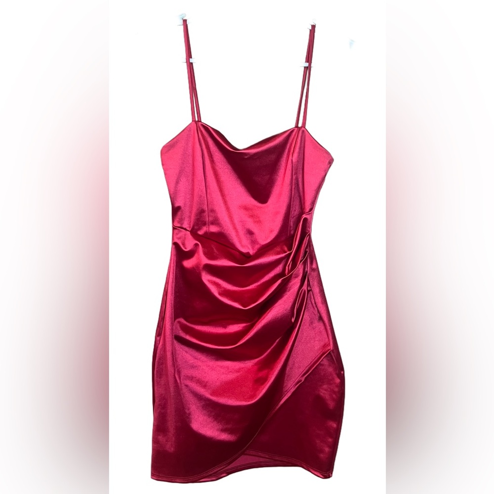 Windsor formal dress. Red. Mini. Size small. Worn once.